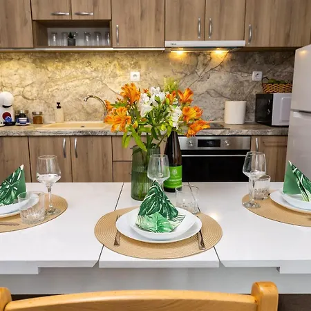 Center Aleko Konstantinov 2 Apartman